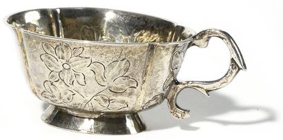 null SMALL CUP

Silver

Hallmarks: I.C. (Ivan Saveliev) 1774, АФП (Alderman Petrov...