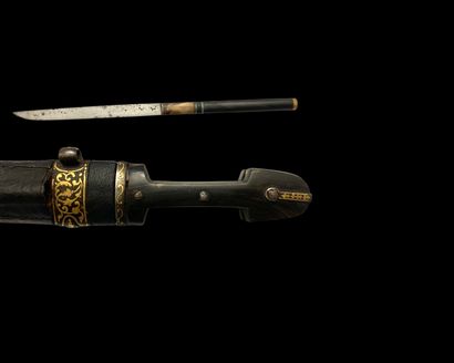 null CAUCASIAN KINDJAL 

With its original sheath richly decorated with gold plating....