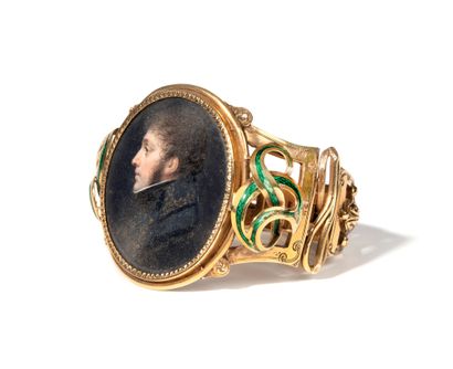 null LE GENERAL HARDŸ (1762-1802).

MELLERIO, attribué à 

Large bracelet en or orné...