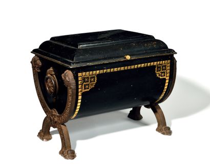 19TH CENTURY ENGLISH COAL CHEST

made of...