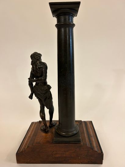 null ÉCOLE FLAMANDE DU XVIIE SIECLE
Christ à la colonne
Statuette en bronze à patine...