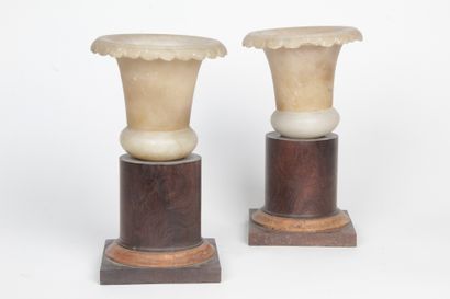 PAIR OF SMALL VASES IN ALABASTER ON A WOODEN...