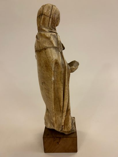 null 17TH CENTURY SCHOOL
Virgin with child
Statuette in alabaster
H: 27 cm and wooden...