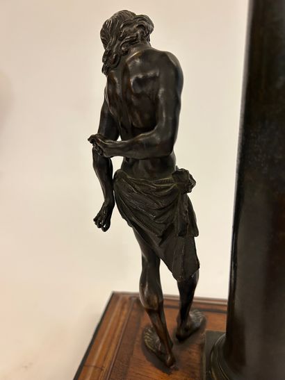 null ÉCOLE FLAMANDE DU XVIIE SIECLE
Christ à la colonne
Statuette en bronze à patine...