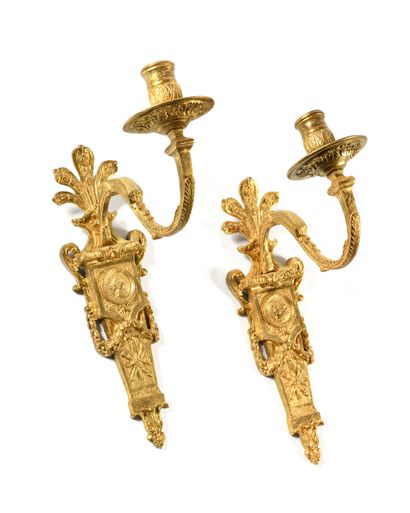 PAIR OF SCONCES IN BRONZE DOREA ONE ARM AND...