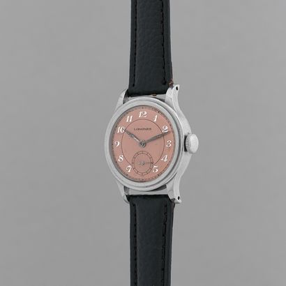 null LONGINES
Ref : 22197.
Circa: 1943.
Steel watch. Restored salmon dial, applied...