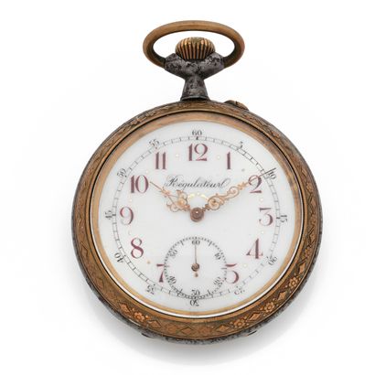 null REGULATOR
Circa: 1900.
Regulator gousset watch in steel. Engraved and numbered...