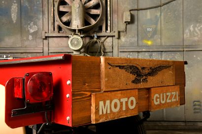 1957 Moto Guzzi Triporteur Moto Guzzi Truckster Ercolino de 1957 est une moto fourgon...