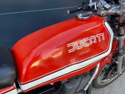 1980 Ducati Dans les années 70, Ducati se retrouve dans une situation financière...