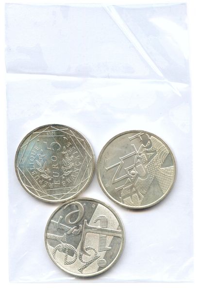 null Lot de 3 monnaie d’argent de la Vè REPUBLIQUE 1959-

3 pièces de 5 Euros 2013...