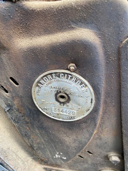 1931 CITROEN TYPE AC4F 
Serial number 314429



Faux convertible 4 seats 




French...