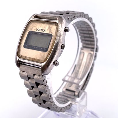 null YEMA

Led woman watch.

About 1970.

Series : A75832. 

Case : Steel.

Movement...