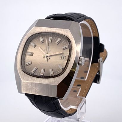 null YEMA

MONTRE classique homme.

Vers 1970.

Série : 837967. 

Boitier : Acier.

Mouvement...