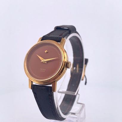 null YEMA

Classic woman's watch.

Series: 604213. 

Case : Gold plated.

Movement...