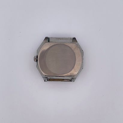 null CUPILLARD RIEME

WATCH for man.

Series: Sans. 

Case : Chrome.

Movement :...