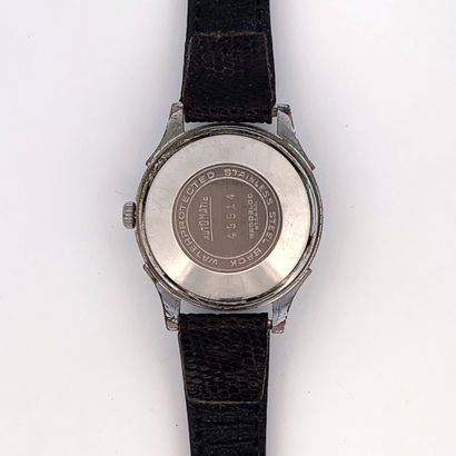 null YEMA

Classic watch for men.

Circa 1960.

Series : 45514. 

Case : Chrome.

Movement...