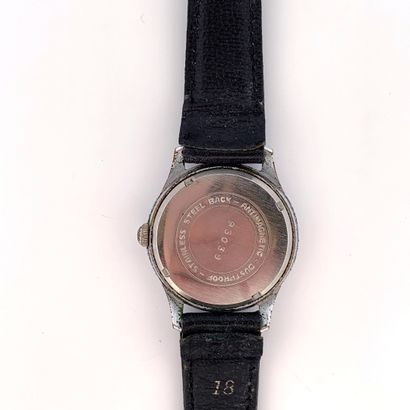 null YEMA kid

Classic watch for men.

Circa 1960.

Series : 96039. 

Case : Chrome.

Movement:...