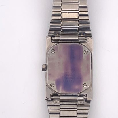 null YEMA

Classic watch for men.

Series: R1A466. 

Case : Steel.

Movement : Quartz.

Bracelet...