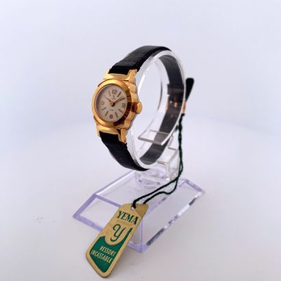 null YEMA

Classic woman's watch.

Series: Sans. 

Case : Gold plated.

Movement...