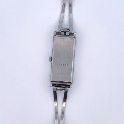 null YEMA

woman's watch.

Series: 801551. 

Case : Steel.

Movement : Manual mechanical.

Bracelet...