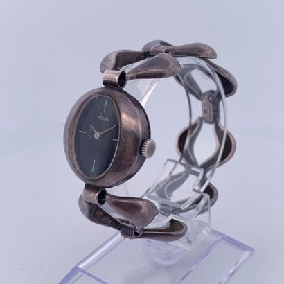 null YEMA

woman's watch.

Series: Sans. 

Case : Solid silver.

Movement : Manual...
