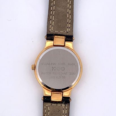 null YEMA

Classic woman's watch.

Series: X3XL53S. 

Case : Gold plated.

Movement...