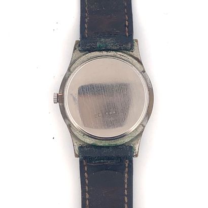 null YEMA

Classic watch for men.

Series: 458158. 

Case: Chrome.

Movement : Quartz.

Bracelet:...