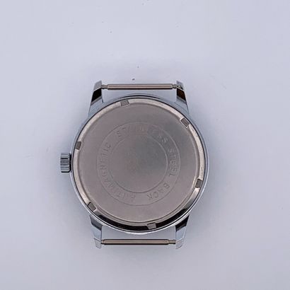 null YEMA

Classic watch for men.

Circa 1970.

Series : Sans. 

Case : Chrome.

Movement...
