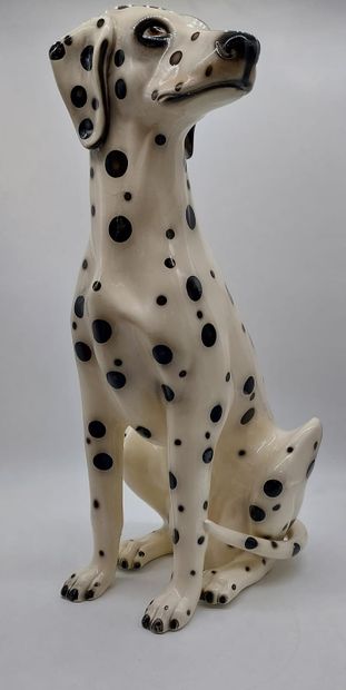 CHIEN EN CERAMIQUE

Dalmatien

H : 70 cm