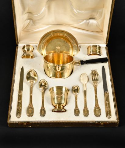 null Goldsmith A. AUCOC (1856-1911)

Silverware lunch set engraved with the arms...