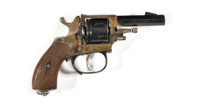 Revolver type Bull Dog, six coups, calibre...