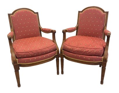 null PAIR OF ARMCHAIRS in natural wood, fluted and filleted legs, upholstered in...