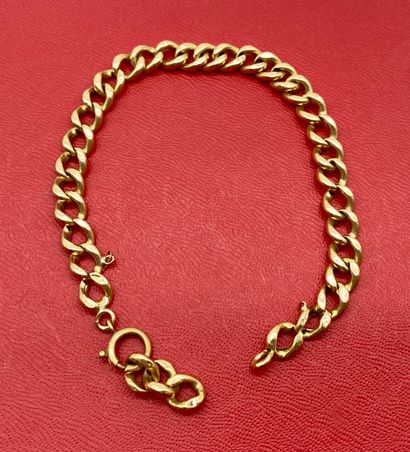 null BRACELET in gold, curb chain
PB : 7,60 g