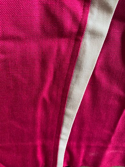 null PIERRE CARDIN 
Fuchsia pink summer dress with short sleeves, geometric pattern...