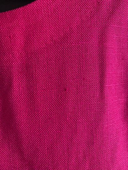 null PIERRE CARDIN 
Robe d'été rose fushia à manches courtes, à motif géométrique...