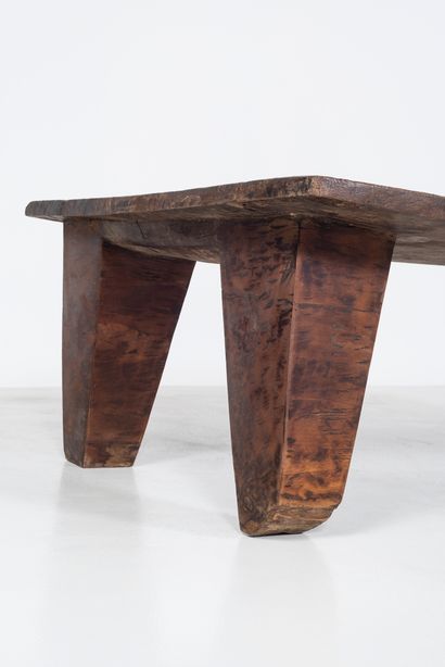 null WORK OF THE XXth CENTURY

"Naga"

Indian monoxyle table with a slightly curved...