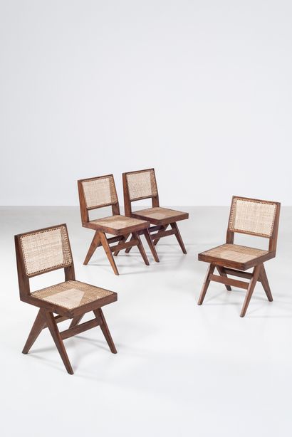 null PIERRE JEANNERET (1896-1967)

PJ SI 25

"Armless Chairs" or "Chair V type cana...