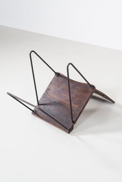 null PIERRE JEANNERET (1896-1967)

PJ SI 06 A

"Teak and iron chair", circa 1954

Chair...