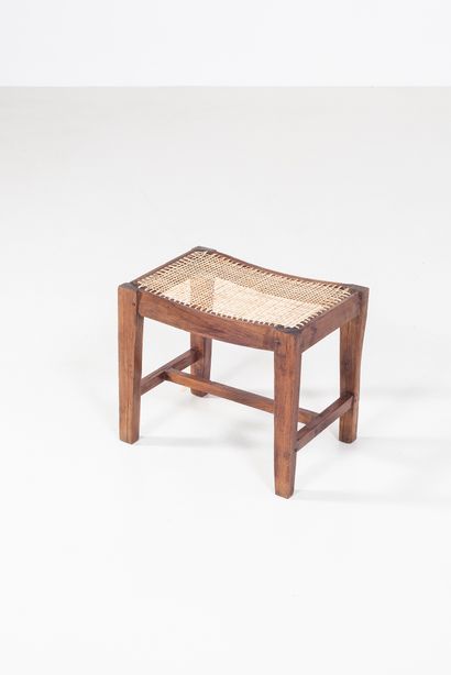 null PIERRE JEANNERET (1896-1967)

PJ SI 24 A, vers 1960

Paire de tabourets en teck...