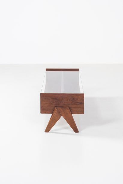 null PIERRE JEANNERET (1896-1967)

PJ TB 05 A

"Coffee table", circa 1960

Coffee...