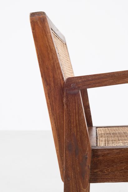 null PIERRE JEANNERET (1896-1967)

PJ I 20 A

"Take down Armchair", circa 1955

Suite...