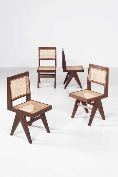 null PIERRE JEANNERET (1896-1967)

PJ SI 25

"Armless Chairs" or "Chair V type cana...