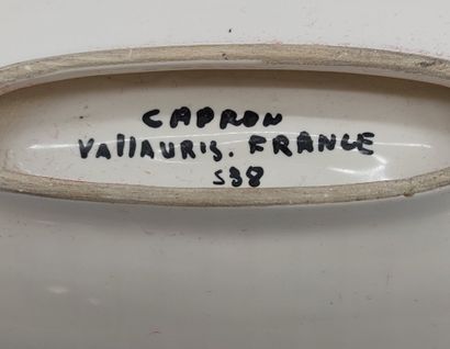 null VALLAURIS - CAPRON

Coupe en longueur en céramique à décor bleu et noir sur...