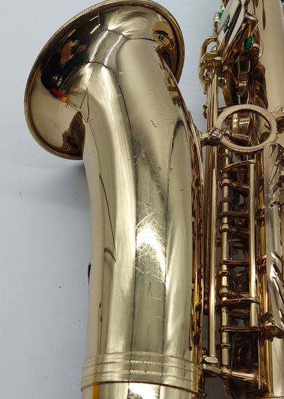 null Henri SELMER 

Saxophone avec un bec Henri Selmer

Modèle Super Action 80 série...