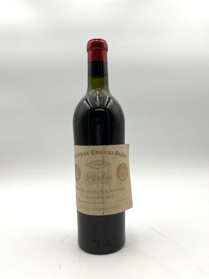 null 1 bouteille CHÂTEAU CHEVAL BLANC 1949 1er GCC (A) Saint-Emilion Grand Cru
(Millésime...