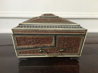 null WORKBOX with a lid in carved exotic wood and veneers of ivory and blackened...