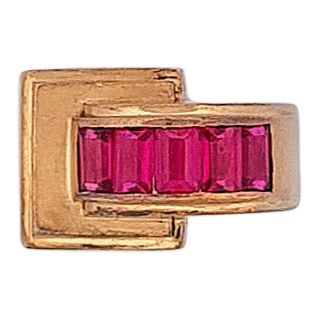 null TANK RING 
holding a geometric design interspersed with a line holding pink...