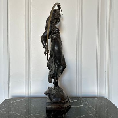 null Auguste MOREAU (1831-1917), d'après 
L'Aurore 
Bronze patiné 
H : 49 cm 
(usures...