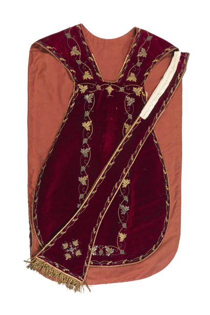 CHASUBLE and stole in crimson red velvet...