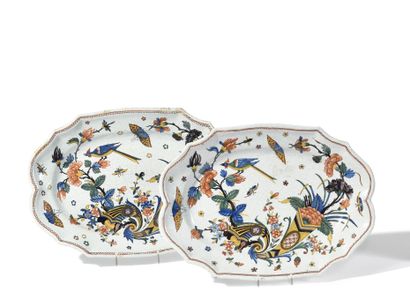 ROUEN
Pair of earthenware oval dishes with...